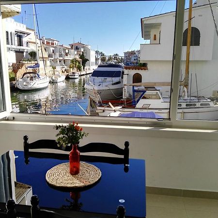 Waterside Apartment - Two Bedroom Empuriabrava Szoba fotó