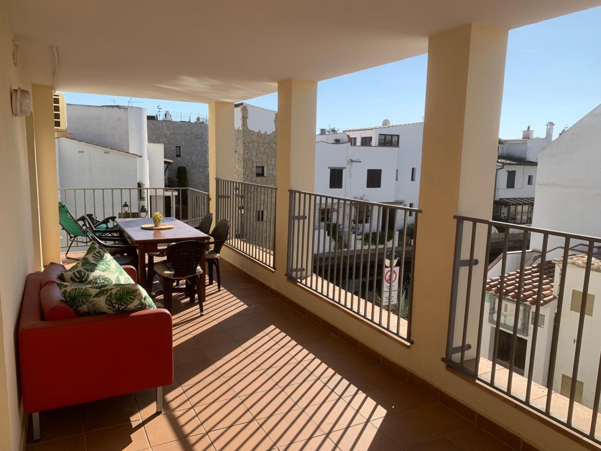 Waterside Apartment - Two Bedroom Empuriabrava Kültér fotó