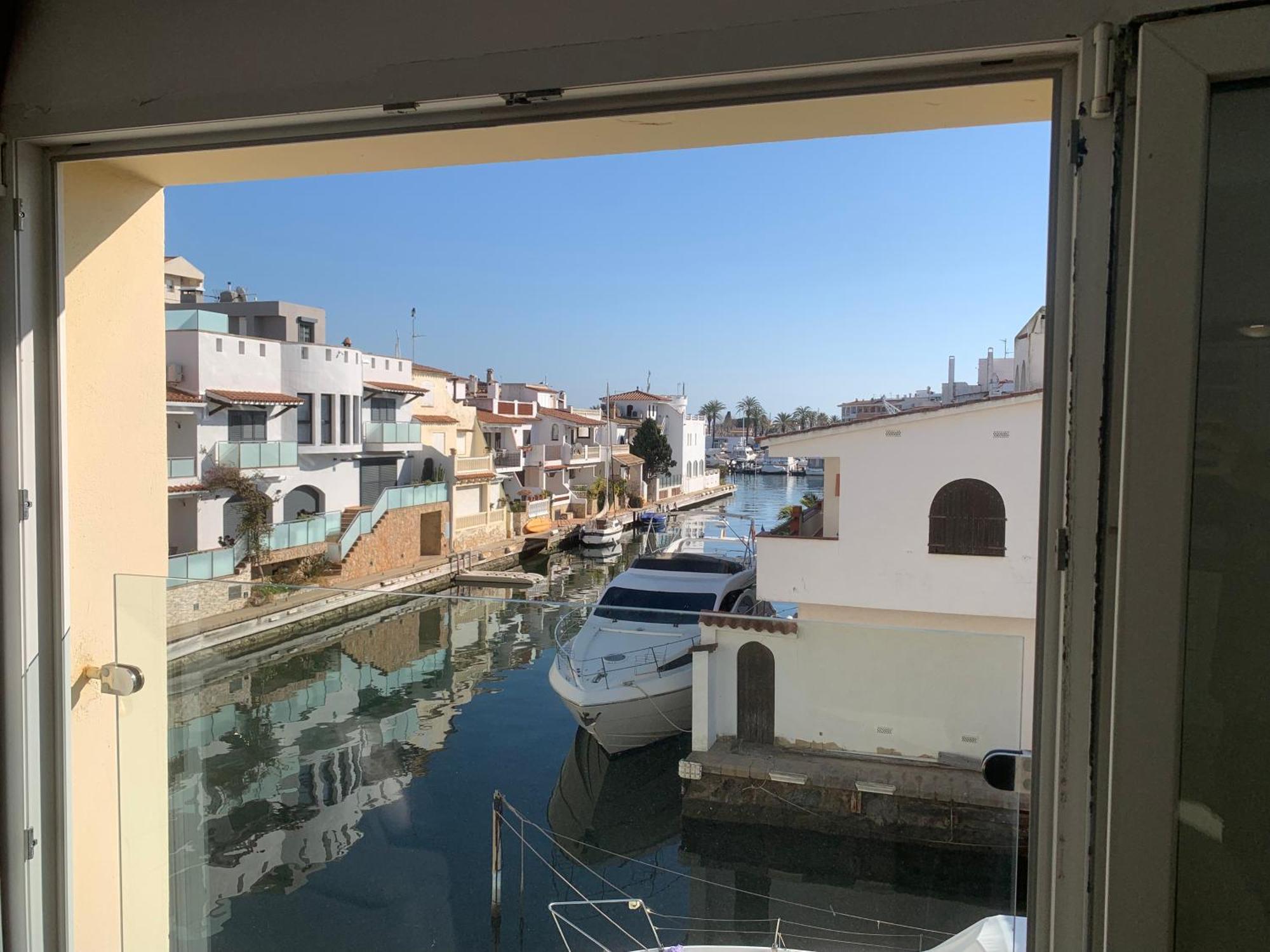 Waterside Apartment - Two Bedroom Empuriabrava Kültér fotó