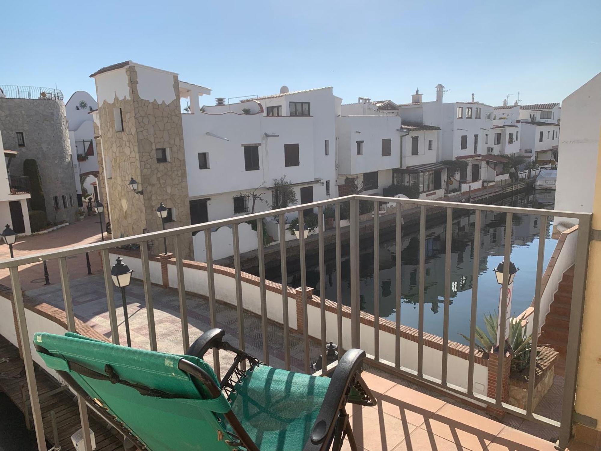 Waterside Apartment - Two Bedroom Empuriabrava Kültér fotó