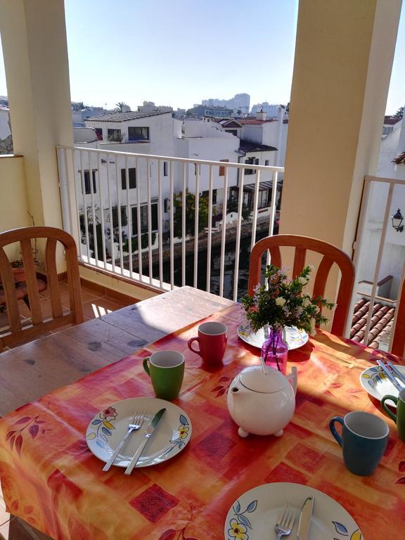 Waterside Apartment - Two Bedroom Empuriabrava Szoba fotó