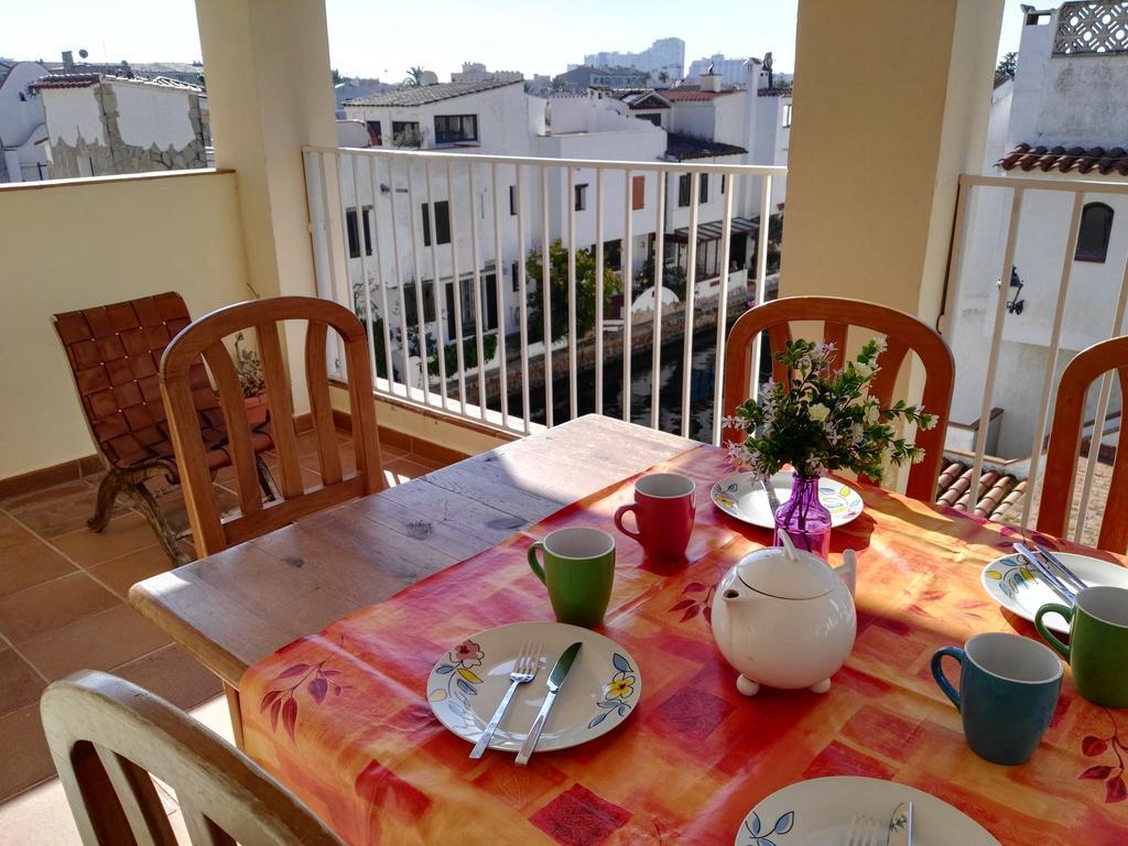 Waterside Apartment - Two Bedroom Empuriabrava Szoba fotó