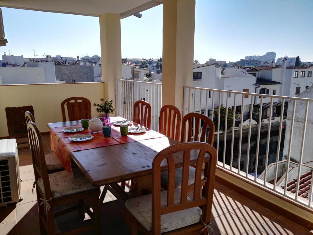 Waterside Apartment - Two Bedroom Empuriabrava Szoba fotó