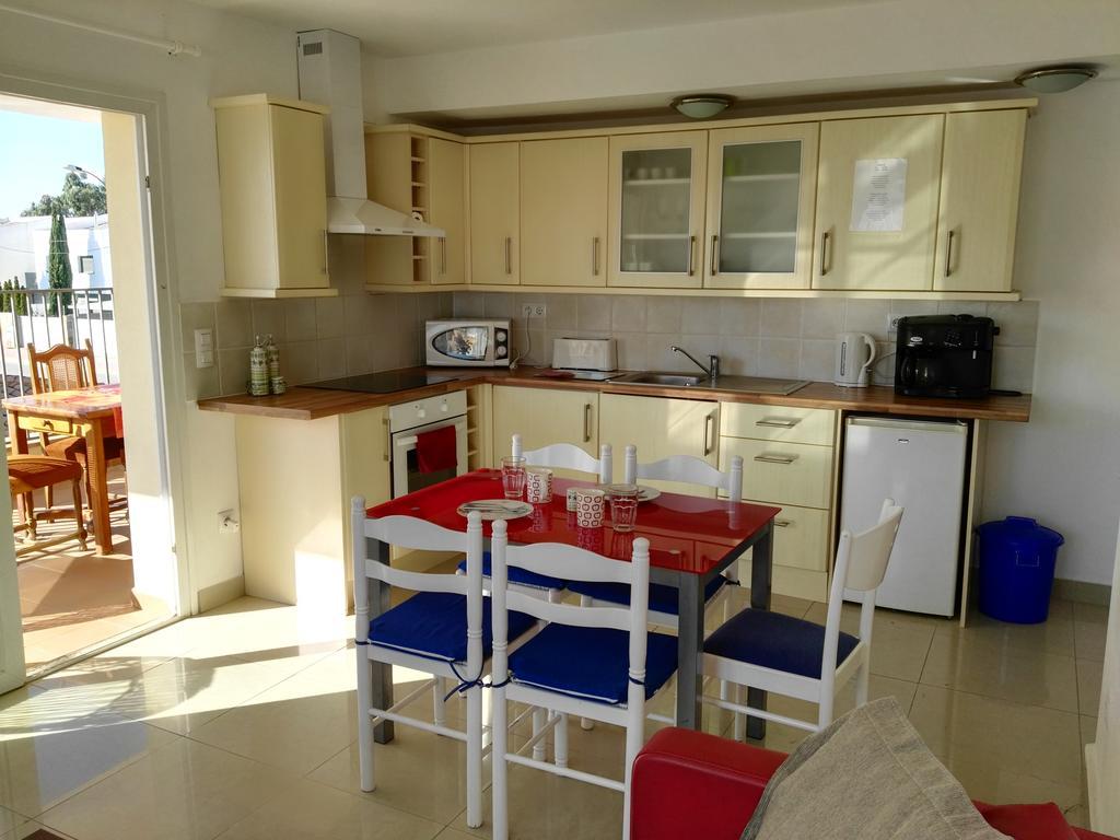 Waterside Apartment - Two Bedroom Empuriabrava Szoba fotó